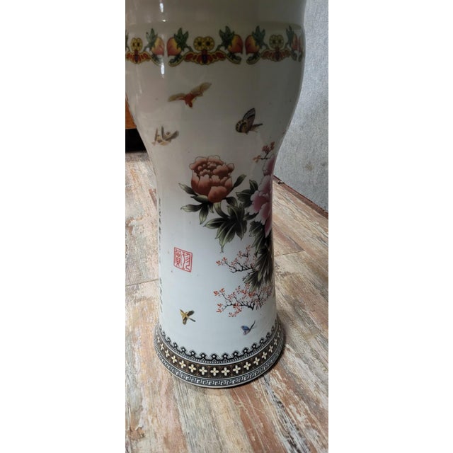 Round Porcelain Table with Painted Flowers and Birds, Asia, 20th Century For Sale - Image 4 of 8