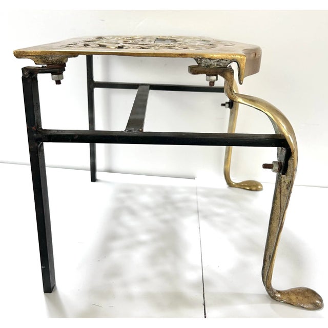 Antique English Brass Fireplace Footman Stool – 19th Century Footstool With Cabriole Legs For Sale In Louisville - Image 6 of 8