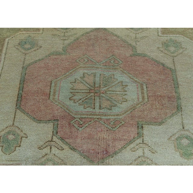 Turkish Vintage Rug 4'8" x 7'4" #20685 For Sale - Image 4 of 8