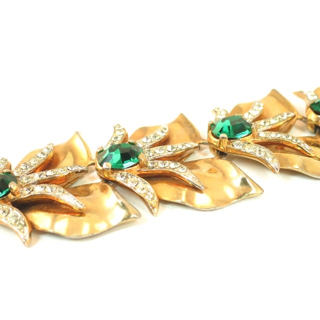 Mid-Century Modern Vintage 1940s Mid-Century Modern Emerald Crystal Link Bracelet For Sale - Image 3 of 11