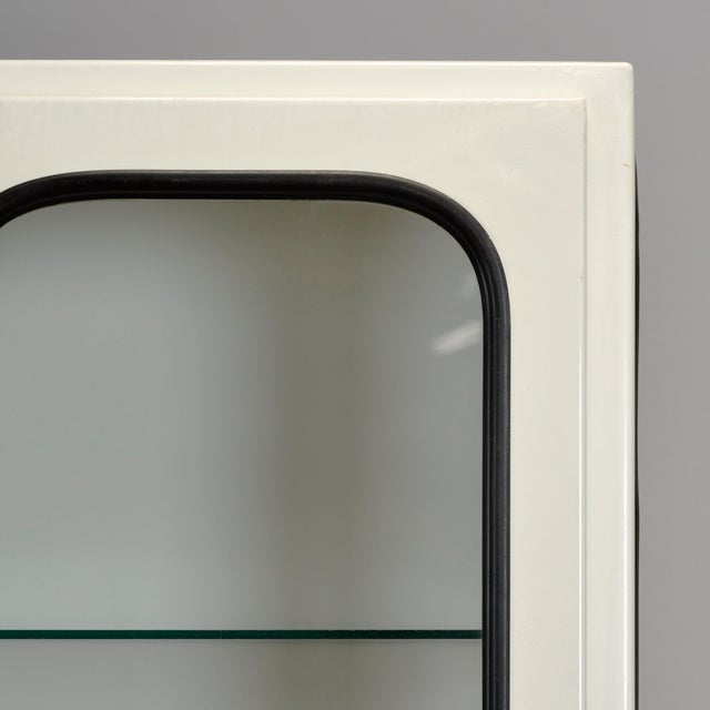 Ivory Vintage Medical Cabinet in Glass and Iron, 1970s For Sale - Image 8 of 10
