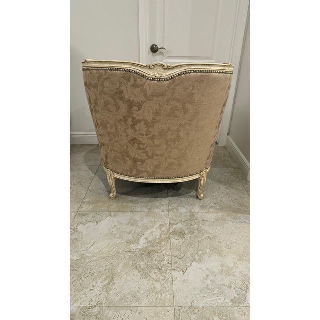 French Country Henredon Beacon Hill 1990s Oversized French Country Bergère Armchair For Sale - Image 3 of 12