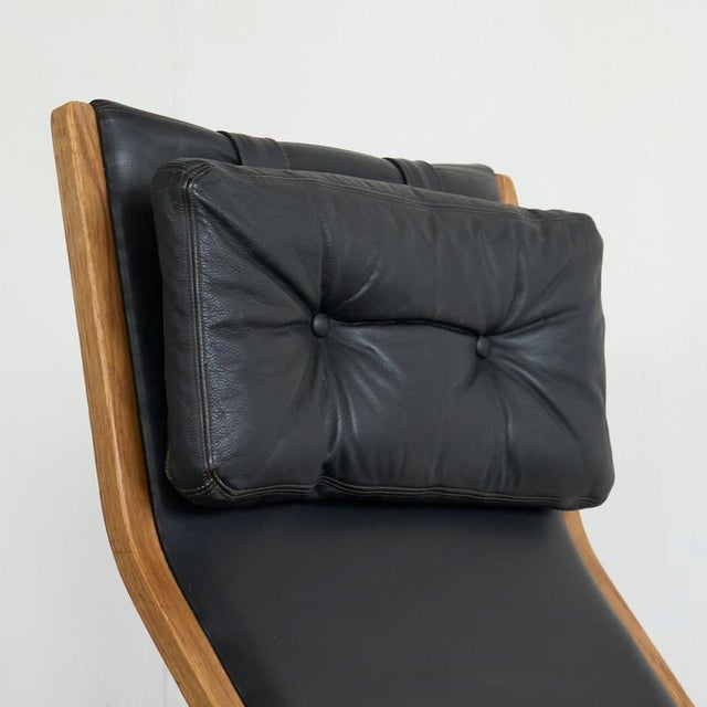 Yngve Ekström Lounge Chair in Birch and Black Leather attributed to Yngve Ekström for Swedese, 1970s For Sale - Image 4 of 12