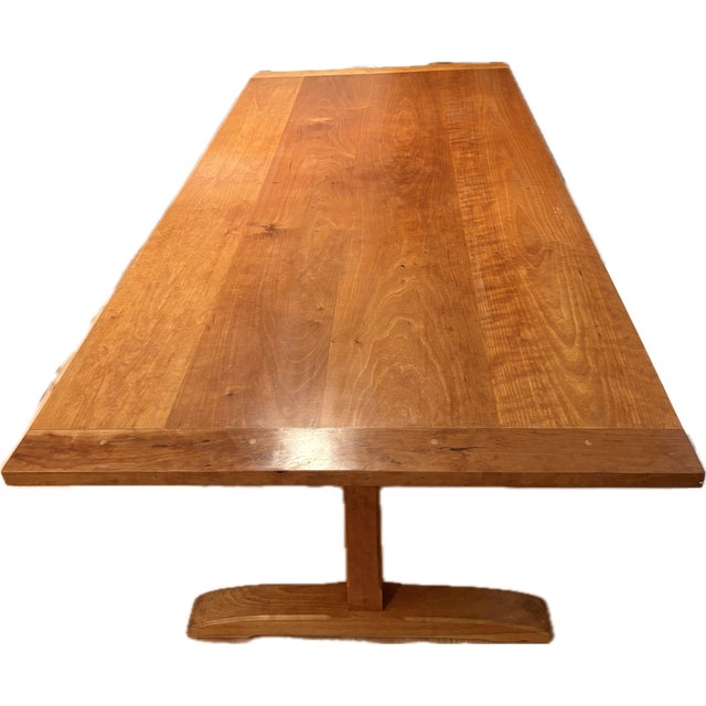 Classic, clean lines and enough room for six to dine comfortably, this table graced my parents' dining rooms from 1981 on....