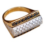 Gold Ring with Diamonds in Brilliant Cut For Sale
