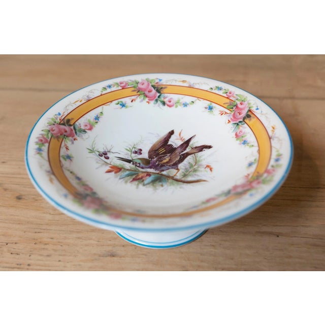 French Early 20th French, Hand-Painted Porcelain Compote with Birds and Floral Motif For Sale - Image 3 of 6