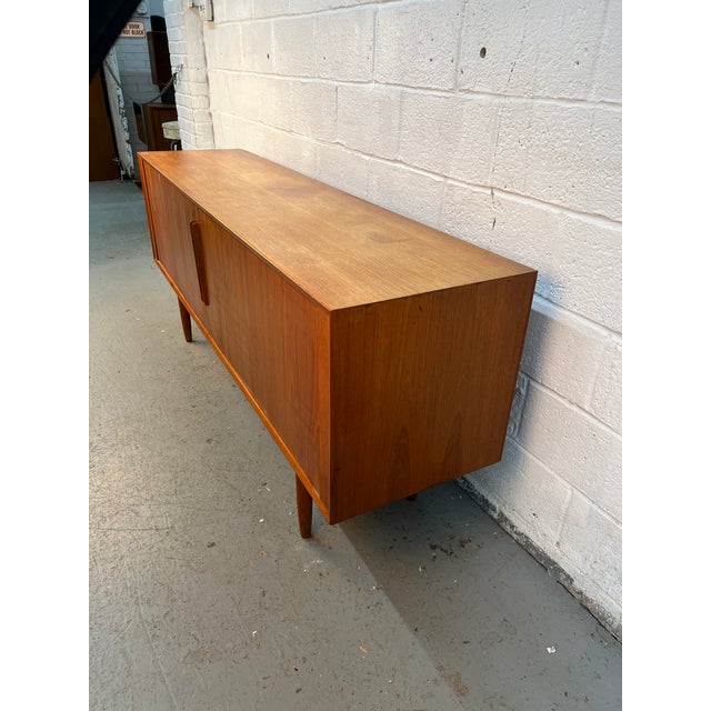 Mid-Century Modern Teak Credenza W/ Tambour Doors For Sale In New York - Image 6 of 18