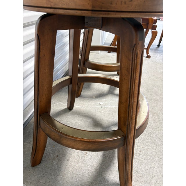Late 20th Century Pair of Swivel Bar Stools With Beige Leather Seats by Mikhail Darafeev, 20th Century For Sale - Image 5 of 6