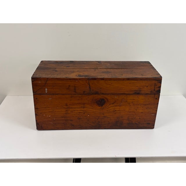 American Early American Primitive Pine Lift-Top Storage Box | 19th Century Farmhouse Blanket or Document Box For Sale - Image 3 of 15