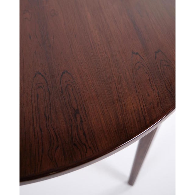 Round Model 55 Dining Table in Rosewood by Gunni Omann for Omann Jun Møbelfabrik, 1960s For Sale - Image 4 of 11