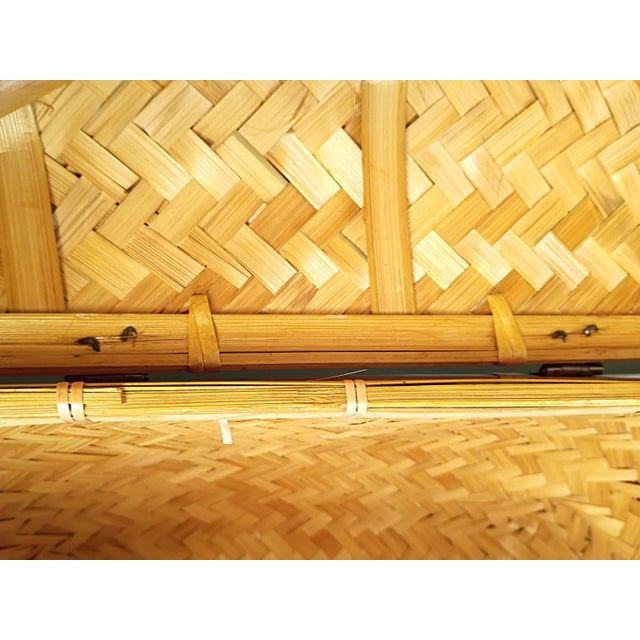 Decorative Anglo-Indian Inspired Style Bamboo Rattan Blanket Hamper | Large Chinoiserie Keepsake Chest | Vintage Lidded Storage For Sale - Image 12 of 16