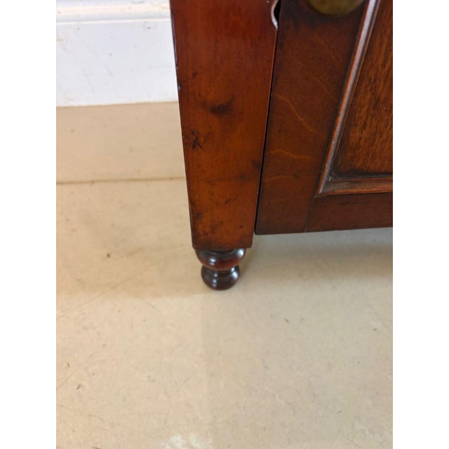 Antique English Victorian Mahogany Bedside Cupboard, 1860s For Sale - Image 6 of 10