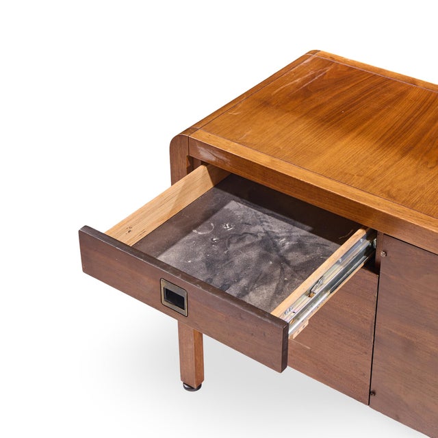 Roger Sprunger for Dunbar Style Mid Century Walnut Waterfall Credenza For Sale In Chicago - Image 6 of 9