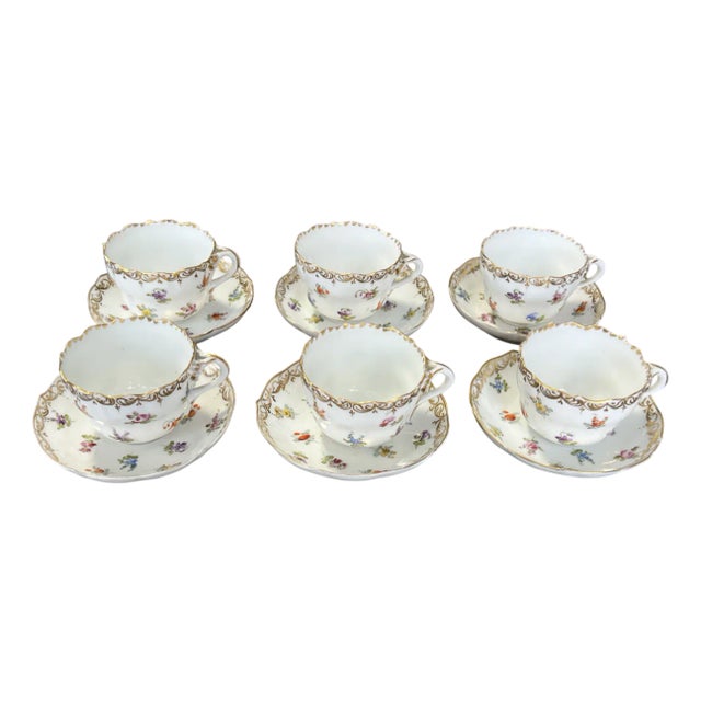 Porcelain Cups and Saucers with Gilt Edges and Floral Motifs from Meissen, 1950s, Set of 12 For Sale