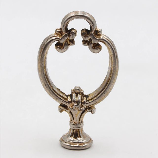 Vintage Late 20th Century Fleur De Lis Silver Plated Brass Finial For Sale - Image 4 of 5