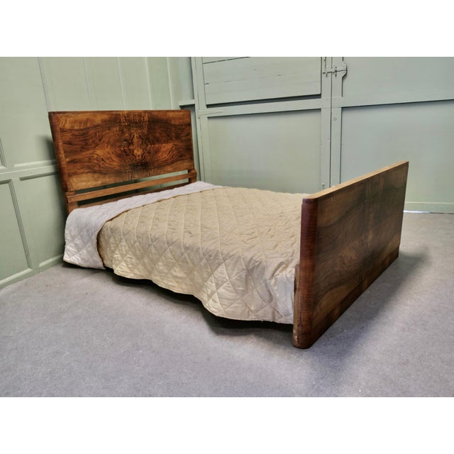 Art Deco Bur Walnut 4ft6” Double Bed This is a very stylish Bur Walnut Bed, it has rounded corners and mirrored walnut...