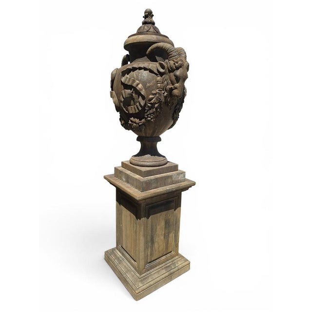 Architectural Stone Urns with Ram Heads, Italy, 1940s, Set of 2 For Sale - Image 3 of 12