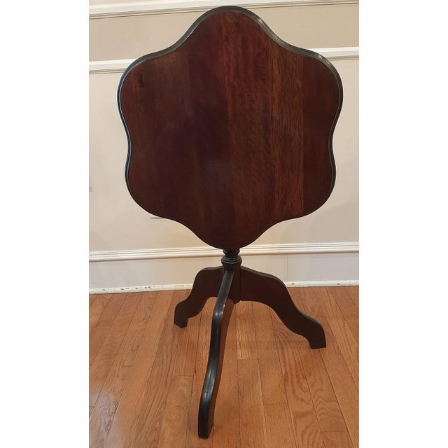Chippendale Scallop Mahogany Tilt Top Side Table Antique For Sale - Image 3 of 12