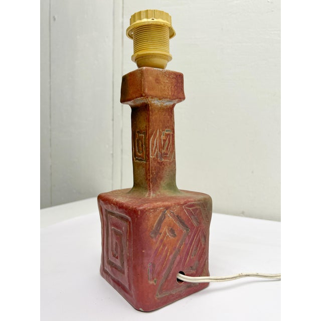 1960s Brutalist Ceramic Table Lamp with Carved Geometric Patterns, Belgium, 1970s For Sale - Image 5 of 12