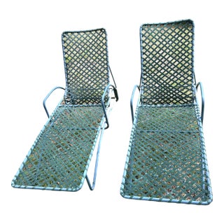 Set of 2 Vintage Brown Jordan Tamiami Patio Lounge Chairs For Sale