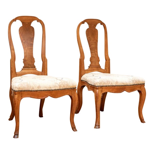 18th Century Fine 18th Century Rococo Queen Anne Style Walnut Side