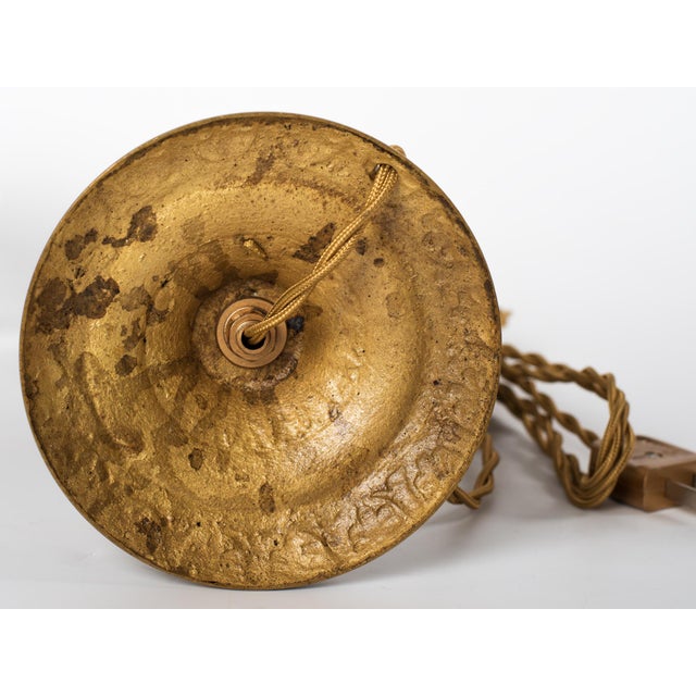 1960s Italian Neoclassical Brass Lamp With Cherubs & Opaline Globe – Expertly Restored For Sale - Image 6 of 10