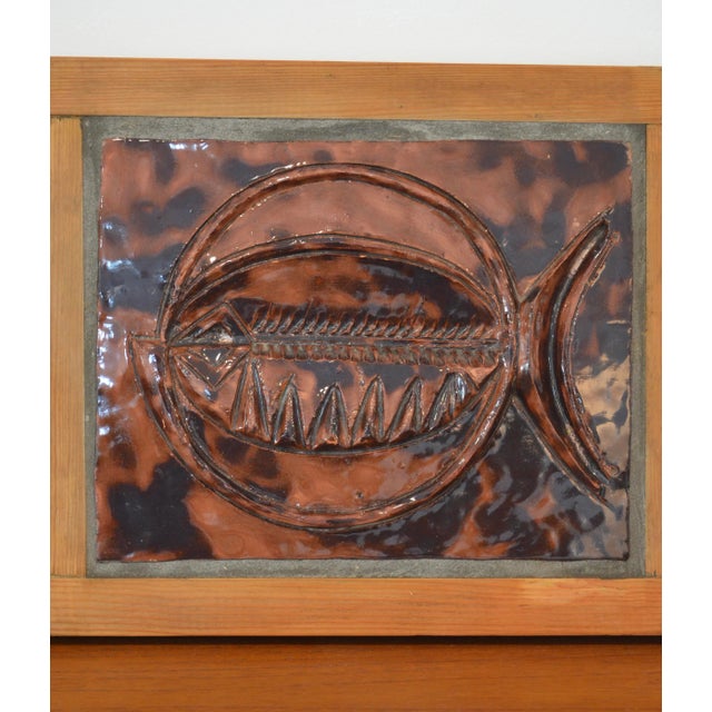 Tan Mid-Century Ceramic Wall Sculpture with Fish Motif, 1950s For Sale - Image 8 of 10