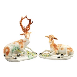 Porcelain Pair of Deer Stag and Doe at Lodge from Derby, 1765-1770, Set of 2 For Sale