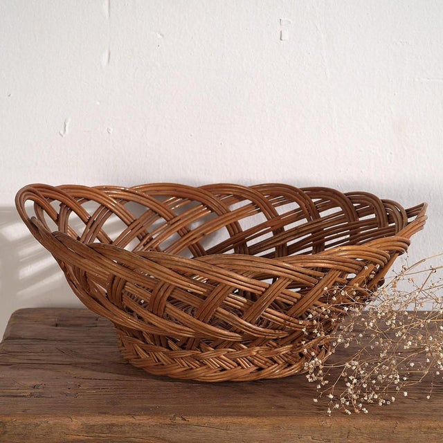1920s Small Vintage Wicker Basket, 1920 For Sale - Image 5 of 5