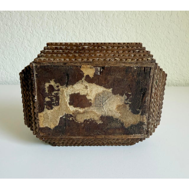 Early 1900s American Tramp Art Chip Carved Box For Sale - Image 12 of 12