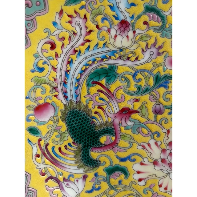 Chinese Early 20th Century Chinese Porcelain Double Fenghuangs Bowl For Sale - Image 3 of 7