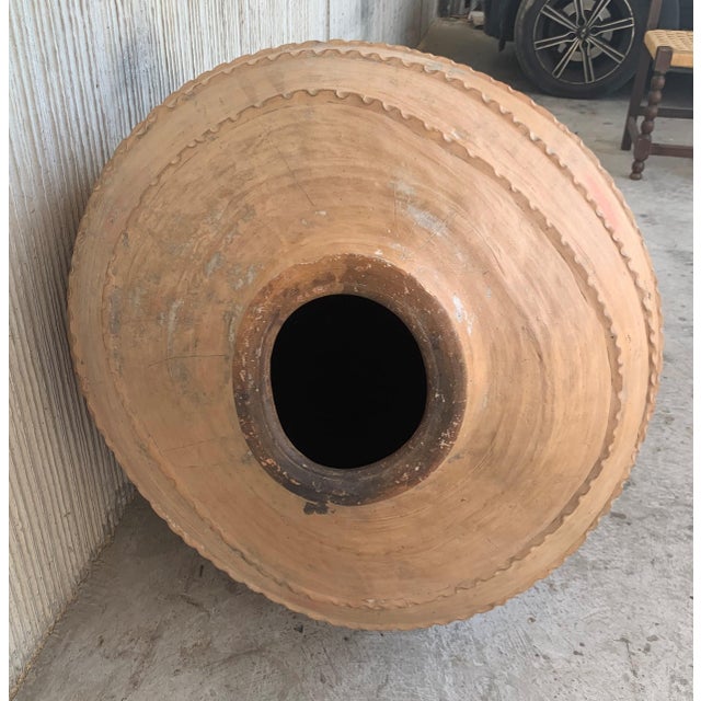 18th Century Large 41´ Terracotta Ribbed Vessel, Vase, Planter with Low Tap For Sale In Miami - Image 6 of 18