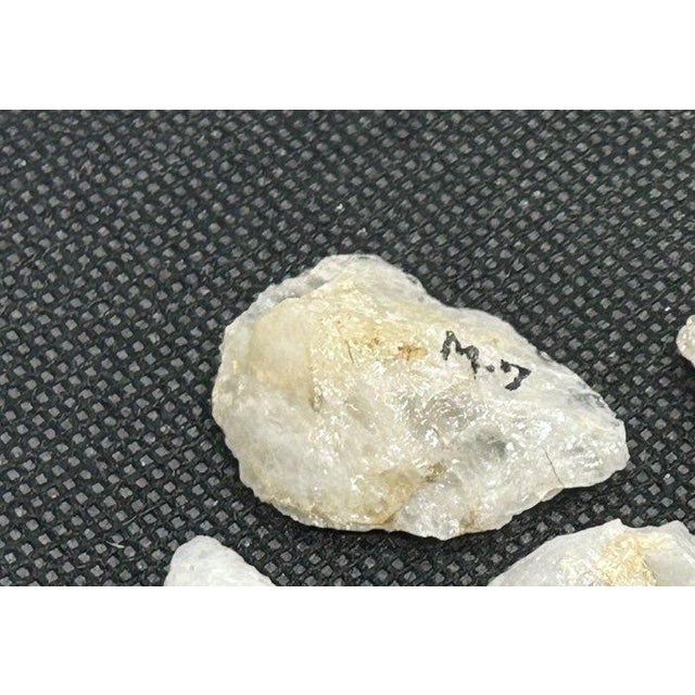 Collection of 10 Museum Cataloged Connecticut River Valley Quartz Artifacts Indigenous Lithic Tools For Sale - Image 12 of 14