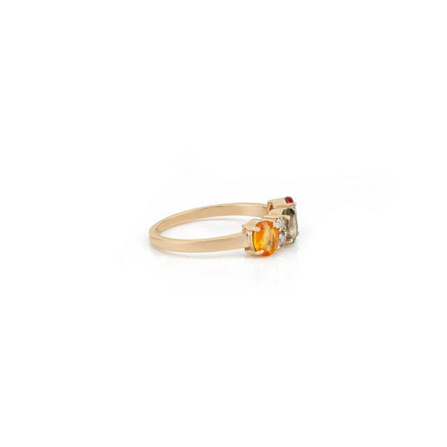 Metal 1.53 Carat Multi-Sapphire & Diamond Three-Stone Vintage 14k Gold Ring Size 6 For Sale - Image 7 of 17