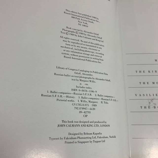 Russian Ballet on Tour - By Alexander Orloff - Introduction by Margaret E. Willis - Hardcover Book - 1989 For Sale - Image 11 of 11