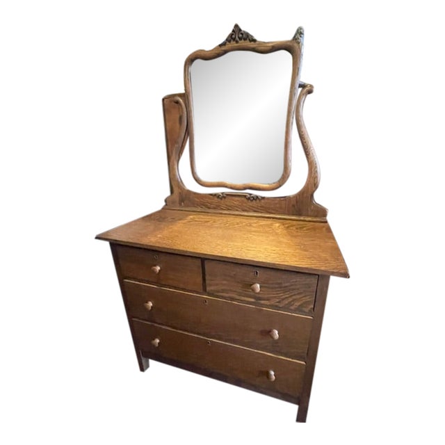Early 20th Century Oak Dresser With Pivoting Mirror For Sale