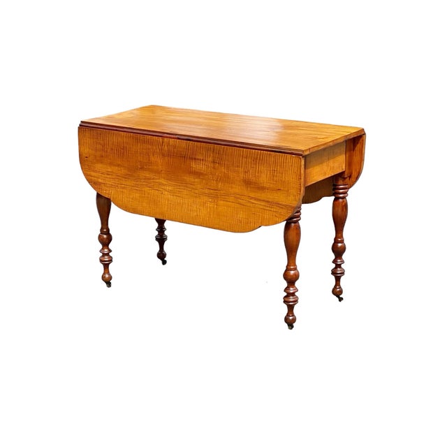American Late 18th Century Antique Federal Tiger Maple & Cherry Drop Leaf Dining Table For Sale - Image 3 of 12