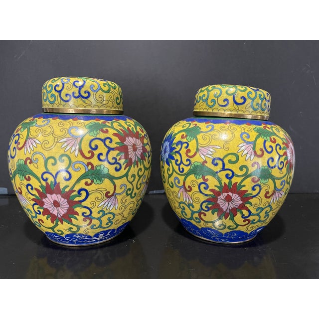 Asian Antique Pair of 19th Century Antique Chinese Cloisonné Jars For Sale - Image 3 of 7