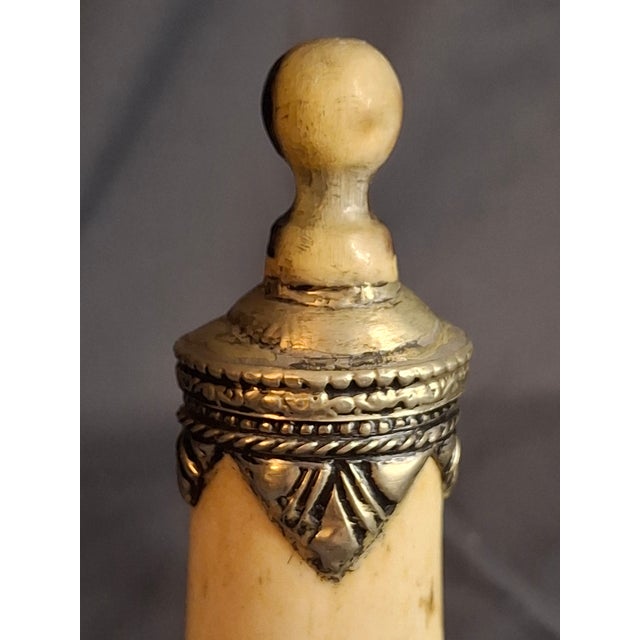 Rare 19thC Moroccan Judaica Camel Bone Inkwell Set - Star of David - Original Pen For Sale - Image 17 of 18