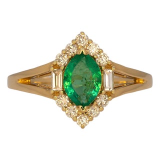 Colombian Emerald Ring With Earth Mined Diamond Accents: Solid 14k Gold, Size 6.75 For Sale