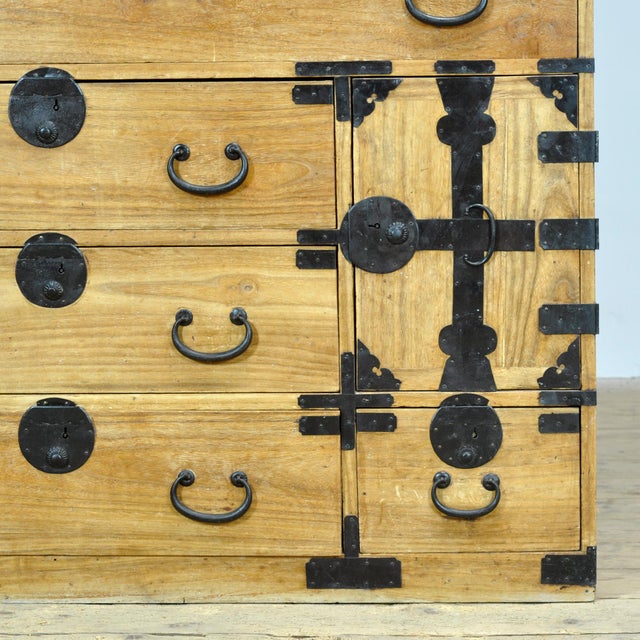 Antique Japanese Tansu Chest of Drawers, 1880 For Sale - Image 11 of 15