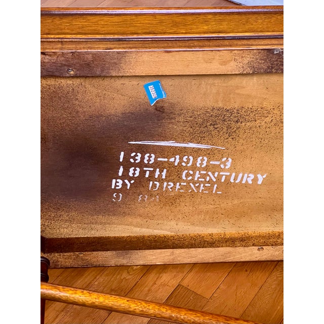 Late 20th Century George III Style Mahogany Fixed Tray Top Cocktail Table With Inlay by Drexel For Sale - Image 12 of 12