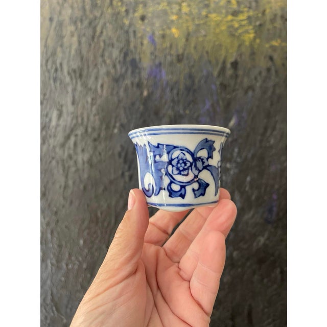 Early 20th Century Collection of Two (2) Blue and White Chinoiserie Miniature Vase and Planter For Sale - Image 4 of 6