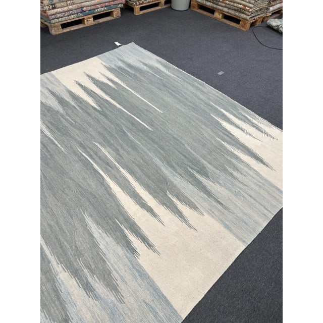 2020s Modern Turkish Hand-Knotted Scandinavian Style Kilim Area Rug For Sale - Image 4 of 9