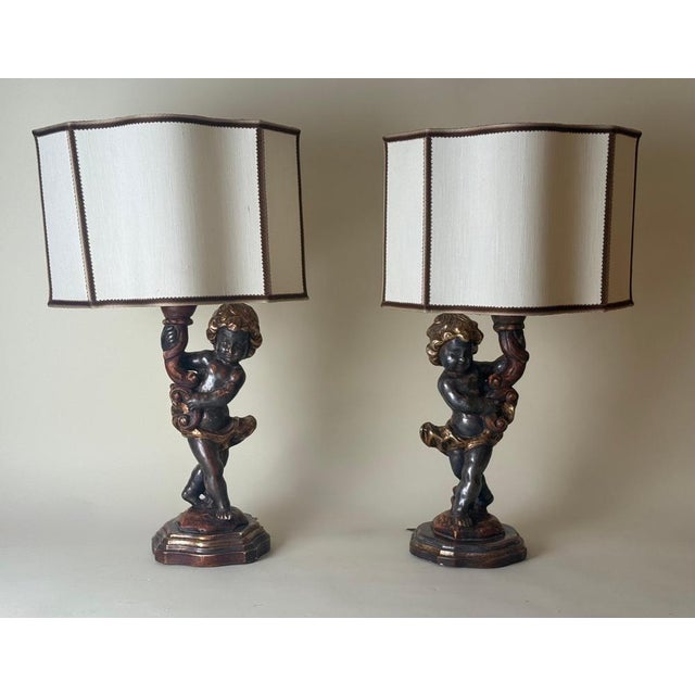 Italian Putti Table Lamps in Giltwood, 1970s, Set of 2 For Sale - Image 9 of 18