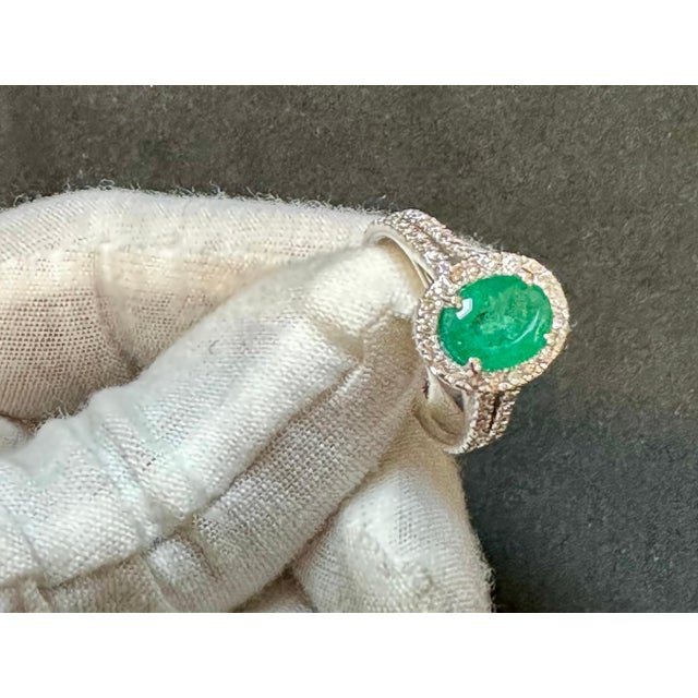 2.5 Carat Oval Natural Zambian Emerald & 2 ct Diamond Ring 14 Karat White Gold For Sale - Image 18 of 18