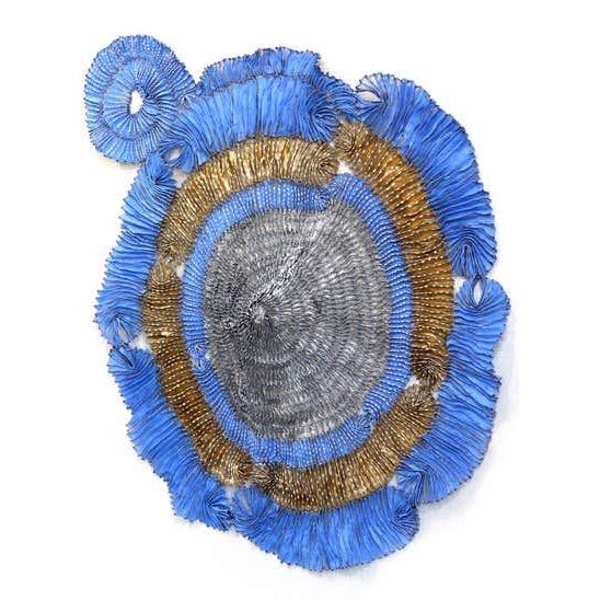 2020s Sujoon Periwinkle Gold Ring - Original Large-Scale Oversized Abstract Aluminum Mesh Wall Sculpture by Atticus Adams For Sale - Image 5 of 9