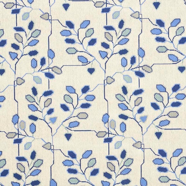 Sample - Schumacher X Neisha Crosland Tumble Weed Epingle Fabric in Delft Blue For Sale