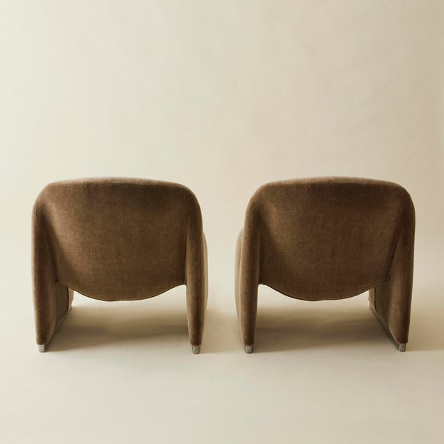 Mid-Century Modern "Alky" Mohair Lounge Chairs Attributed to Giancarlo Piretti for Castelli 1960s For Sale - Image 3 of 12