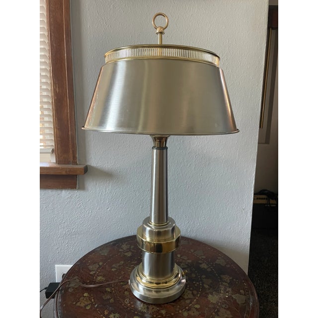 Mid-Century Modern Vintage Brushed Steel & Brass Banker’s Lamp – Industrial Modern Desk Light For Sale - Image 3 of 12
